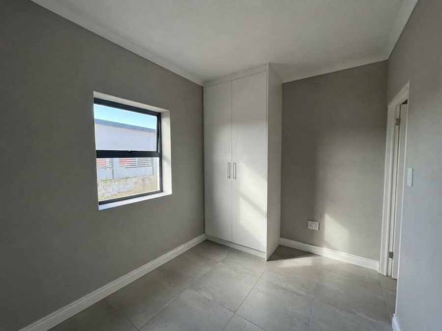 2 Bedroom Property for Sale in Parsonsvlei Eastern Cape
